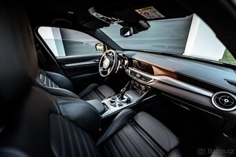 Alfa Romeo Stelvio Veloce 280 Q4 - TOP ZÁNOVNÍ STAV - 13