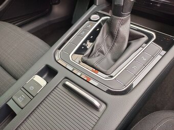 VW Passat B8 Variant 2.0TDI 110kW DSG DCC - záruka Autodraft - 13