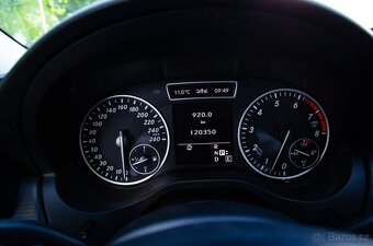 Mercedes-Benz A trieda 180 BlueEFFICIENCY Urban /T - 13