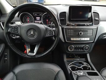 MERCEDES GLE 250D 4X4 NOVÉ V ČR/1.MAJITEL/PLNÝ SERVIS/2017 - 13