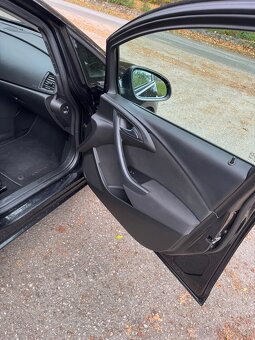 Prodám Opel Astra J 1,6 nafta100 kw - 13