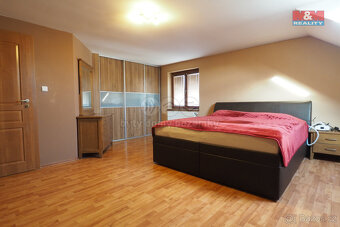 Prodej rodinného domu 6+1, 220 m², Bohumín, ul. Boční - 13