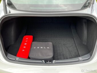 Tesla 3 Long Range Dual Motor 4x4, 366kw, rok 2022, DPH - 13