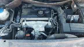 VW Touran 2,0TDI 100kW AZV 2006 - dily z bouracky - 13
