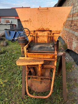 Posypová nástavba na multicar - 13