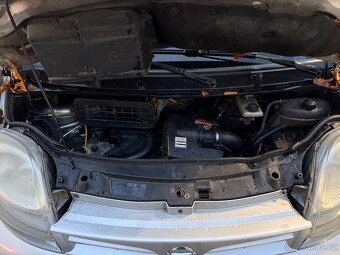 Nisan Primaster 2.5 Avantour 2004r. - 13