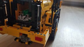Lego technic 42030 - 13