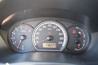 🚗Suzuki Swift 1.3 i 67KW • 4X4 • NOVĚ PO SERVISE - 13