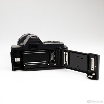Canon T70 + objektiv 28-200mm 3,8-5,5 - 13