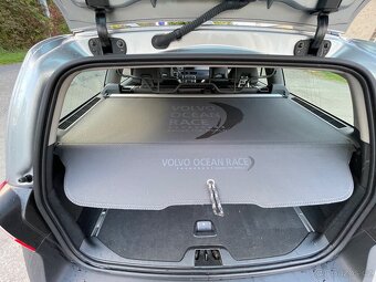 Volvo XC70 2,4D AWD ocean race - 13