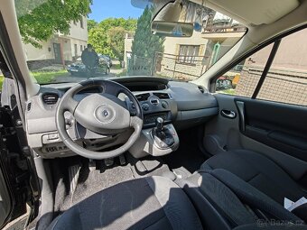 Prodám Renault Scénic rv. 2009 1.6 82kw - 13