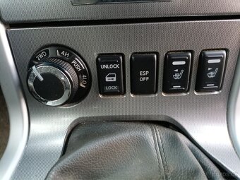 NISSAN NAVARA 2.5tdci - NA PREDAJ - 13