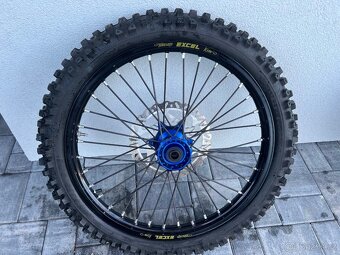 YAMAHA YZ250 - 13