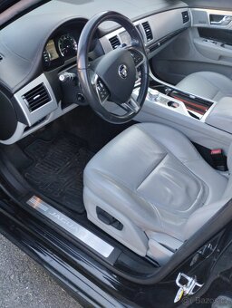 Jaguar xf 3.0 benzín - 13