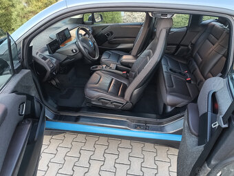 BMW i3 LED, kůže, šíbr, kamera, tepelko, velká naviagce - 13