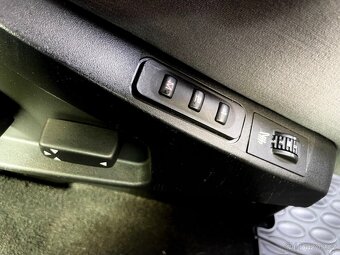 Citroën C8 2.2 HDi Webasto, 1.Majitel, Camper, tažné, výhřev - 13