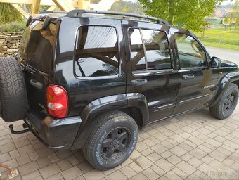Jeep Cherokee 2,8 crdi 120kw BEZ KOROZE - 13
