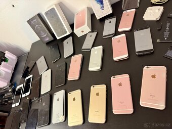Mix iPhone 20ks + díly - 13