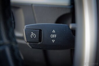 BMW 330d xDrive E91 A/T - 13