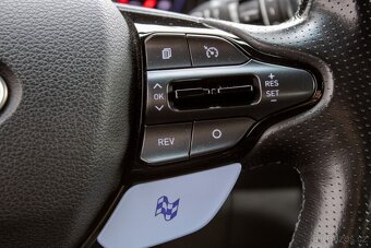 Hyundai i30 N 2.0 T-GDI - 13