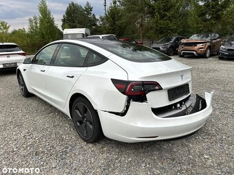 Tesla 3 Long Range  Faceliftová verze  03.2021 - 13
