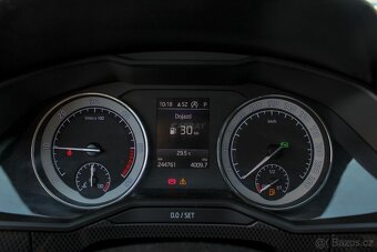 Škoda Superb Combi 2.0TDI Sportline - 13