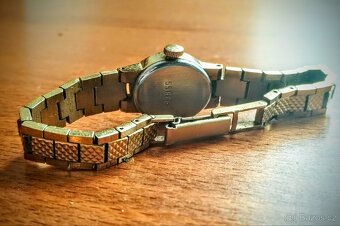 Zlacené VINTAGE dámské hodinky 17kamenů SSSR 60léta - 13