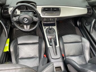 BMW Z4 2.5 SI E85 - 13