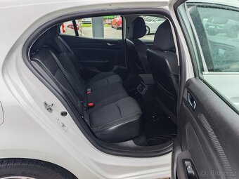 Mégane ZEN 1.3TCe100 75kW po 1. majiteli - 13