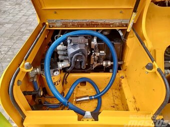 predám pásový báger JCB 220 XL 4F r.v. 2019 5.950 MTH - 13