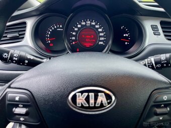Kia Ceed - 13