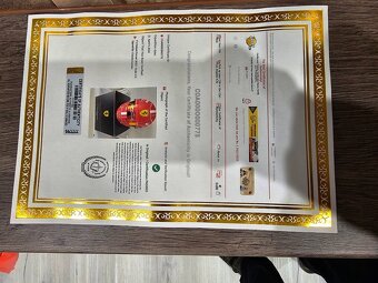 HELMY Ferrari 1:2 Leclerc -orig.podpisy,Sains - 13
