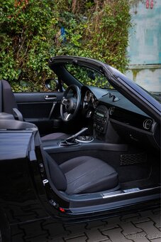 Mazda MX-5 Miata 2006 | 1.8 - 13