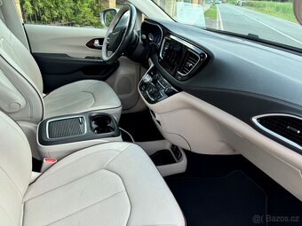 Chrysler Pacifica 3,6 RU Limited Sunroof 2020 - 13