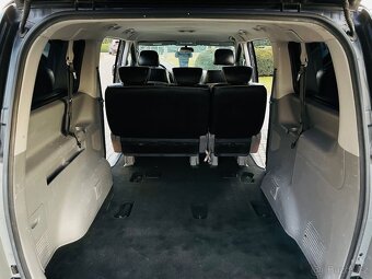 Hyundai H1 2.5CRDi 125kW AUT 8MÍST VÝHŘEV KŮŽE PREMIUM TOP S - 13
