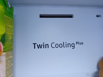 Samsung americká lednice  RS67A8811B1/EF - 13