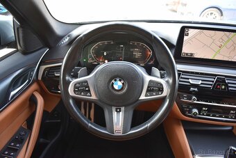 BMW 530d xDrive ///MSPORT TAŽNÉ DPH ČR 1.MAJITEL - 13