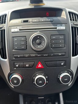 KIA CEED-1.6-92KW-KLIMA-129000-KM-SERVISKA - 13