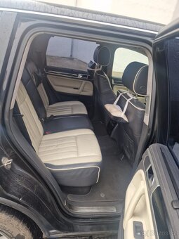 VW Touareg 3,0 TDi 165kW 24v V6 Individuál max možná výbava - 13