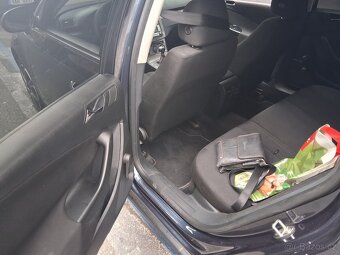 VW PASSAT 1.9TDI.77KW. R.V.2008 - 13
