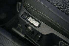 VW Passat B8 2.0TDI 140kW DSG Matrix LED Kamera Virtual - 13
