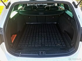 VW Passat B8 2.0 TDI R-Line Full LED ACC Navi tažné - 13
