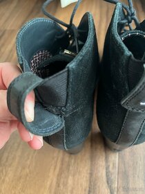 Kotníkové kožené černé boty na podpatku Tommy Hilfiger - 13