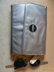Mini One, 1.6i, Servisní kniha - 13