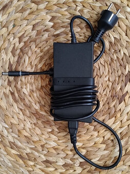 prodam DELL Latitude E5550 + docking station PR03X - 13