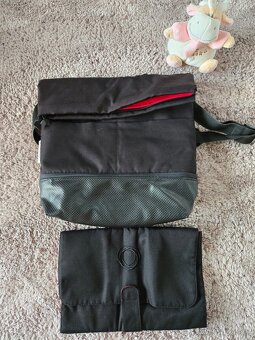 Bugaboo Fox 2 a mnoho doplňků zdarma - 13