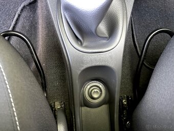 Dacia Duster,  1.6 84kW NEHAV PLNÝ SERVIS  - 13