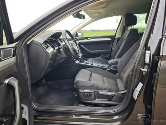 Volkswagen Passat B8 kombi,2.0TDI 110KW,DSG,16",152xxxkm - 13