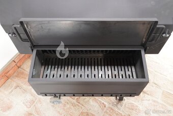 Gril na kýtu, kuřata G450 Braver se zadním topeništěm, jehla - 13