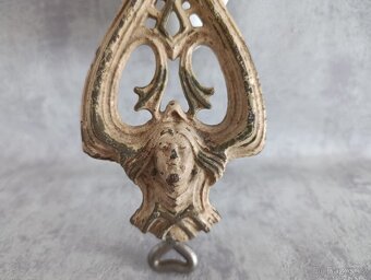 Krásný zdobený starožitný mlýnek na strouhanku JUGENDSTIL - 13